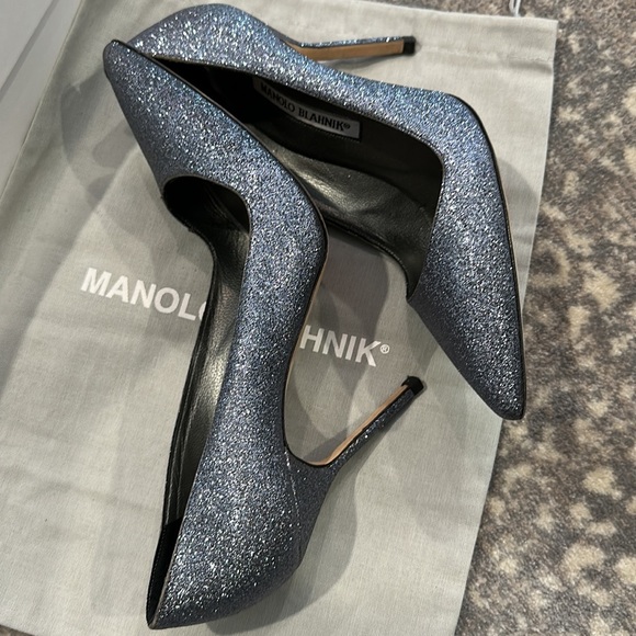 Manolo Blahnik Shoes - MANOLO BLAHNIK SILVER SPARKLY PUMP WORN ONCE